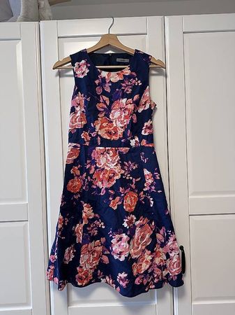 Gr.34 festliches Kleid von MONTEGO