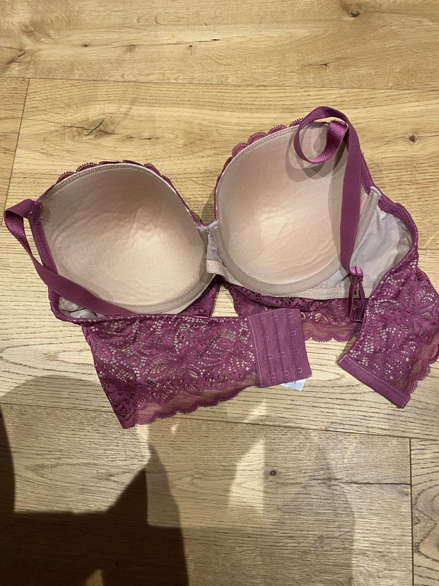 Autres dessous: Bordeaux BH mit Spitze, Grösse 85C – D'occasion à Hohentannen par Hawaii29 1
