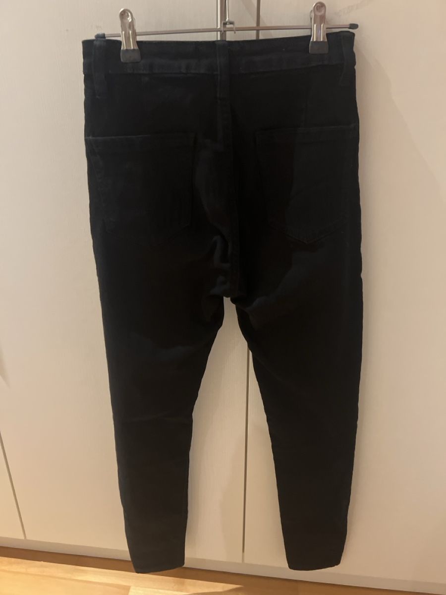 Bershka Jeans: Jeans Bershka EUR 36 – D'occasion à Oberengstringen par pri_c8jk 3