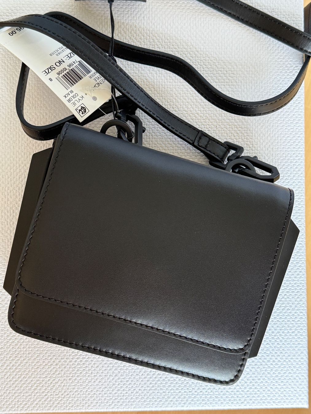 Borse da donna: Micro Umhängetasche Leder Schwarz, Crossbody Baxter – Usato da Winterthur venduto da ksu_md2k