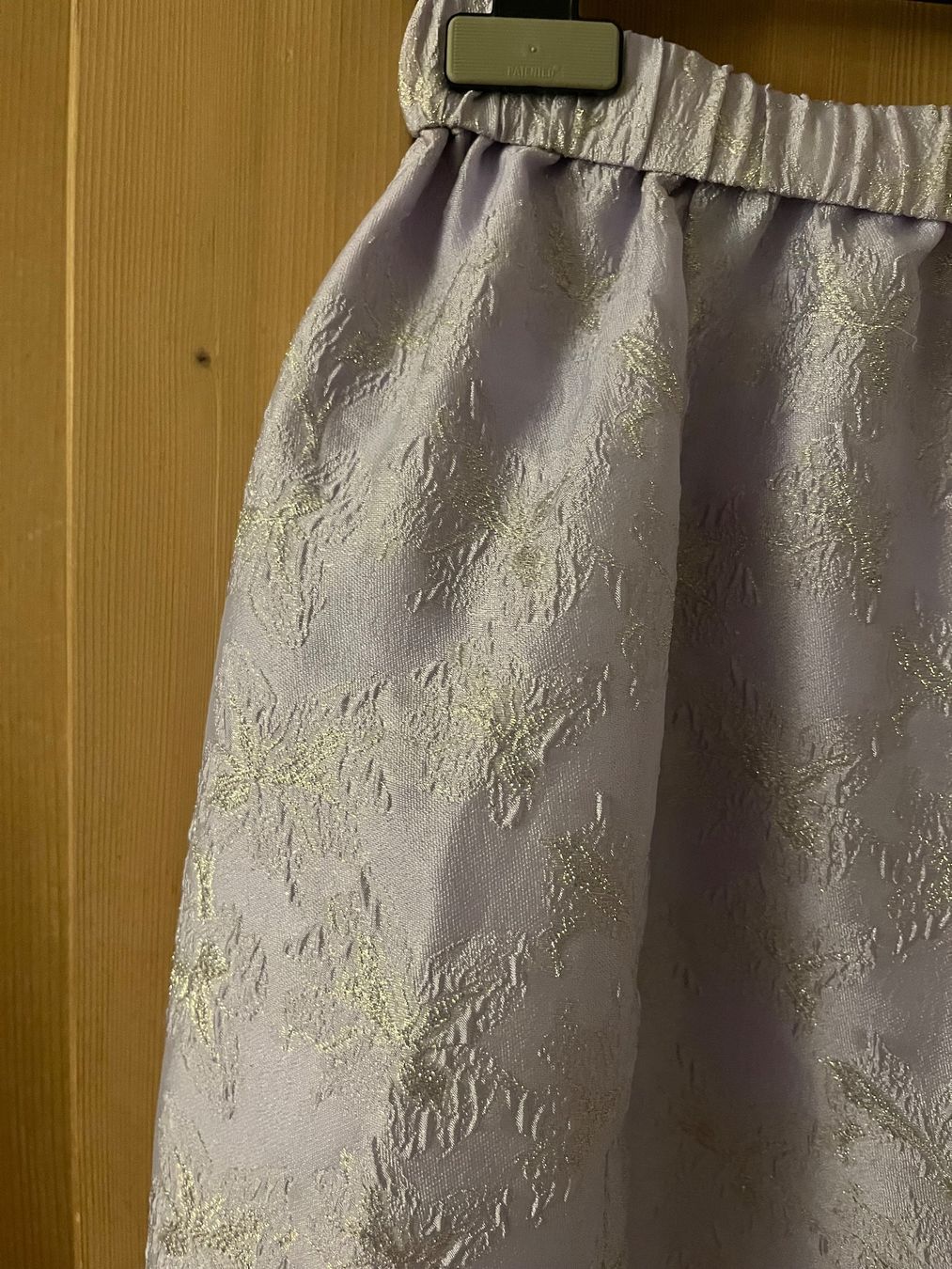 Monki Gonne: MONKI lila Midirock Midijupe Gr. S – Usato da Zürich venduto da MrsWollishofen 1
