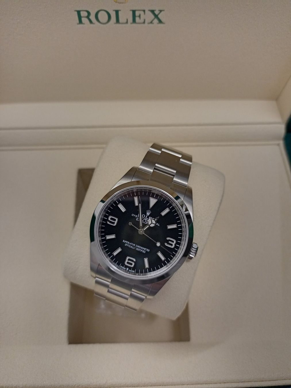 Rolex Uhren: NEU Rolex Explorer 36 mm 124270 – Neu und originalverpackt aus Gundetswil von Kirekt