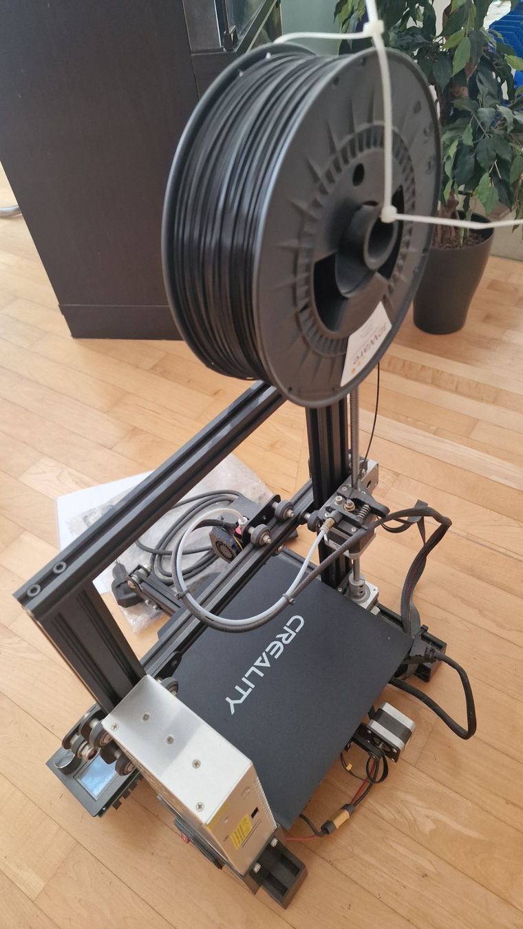 Creality Imprimante 3D: 3D Drucker Creality Ender 3 Pro mit Filament Rolle – D'occasion à Weisslingen par and-lo73 2