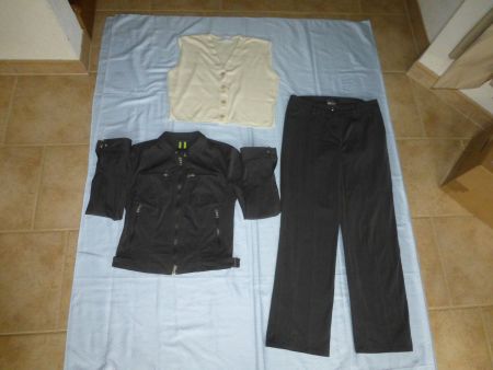 Jacke, Hose und Pullover von Marc Cain für Damen