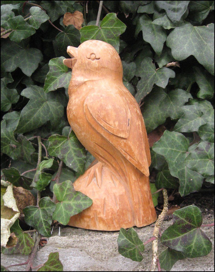Figuren: Geschnitzter Vogel vom Holzbildhauer – Gebraucht aus Bern von Ultimaa