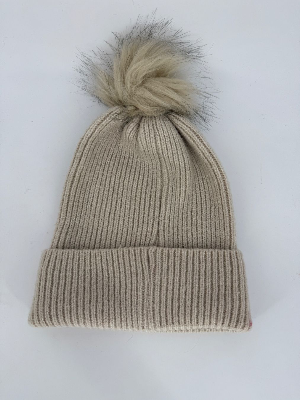 Copricapi, berretti & cappellini: Mütze mit Bommel, beige von Primark – Usato da Auenstein venduto da moin. 1