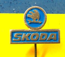 SKODA AUTO LOGO GOLDIG GEPRÄGT VINTAGE ANSTECKNADEL