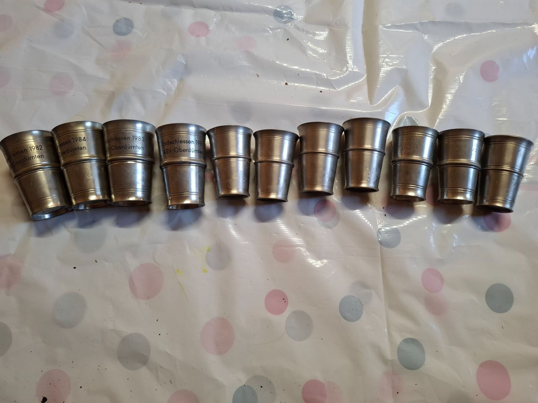 Autres collections & raretés: Zinn Becher – D'occasion à Steg im Tösstal par LARO14