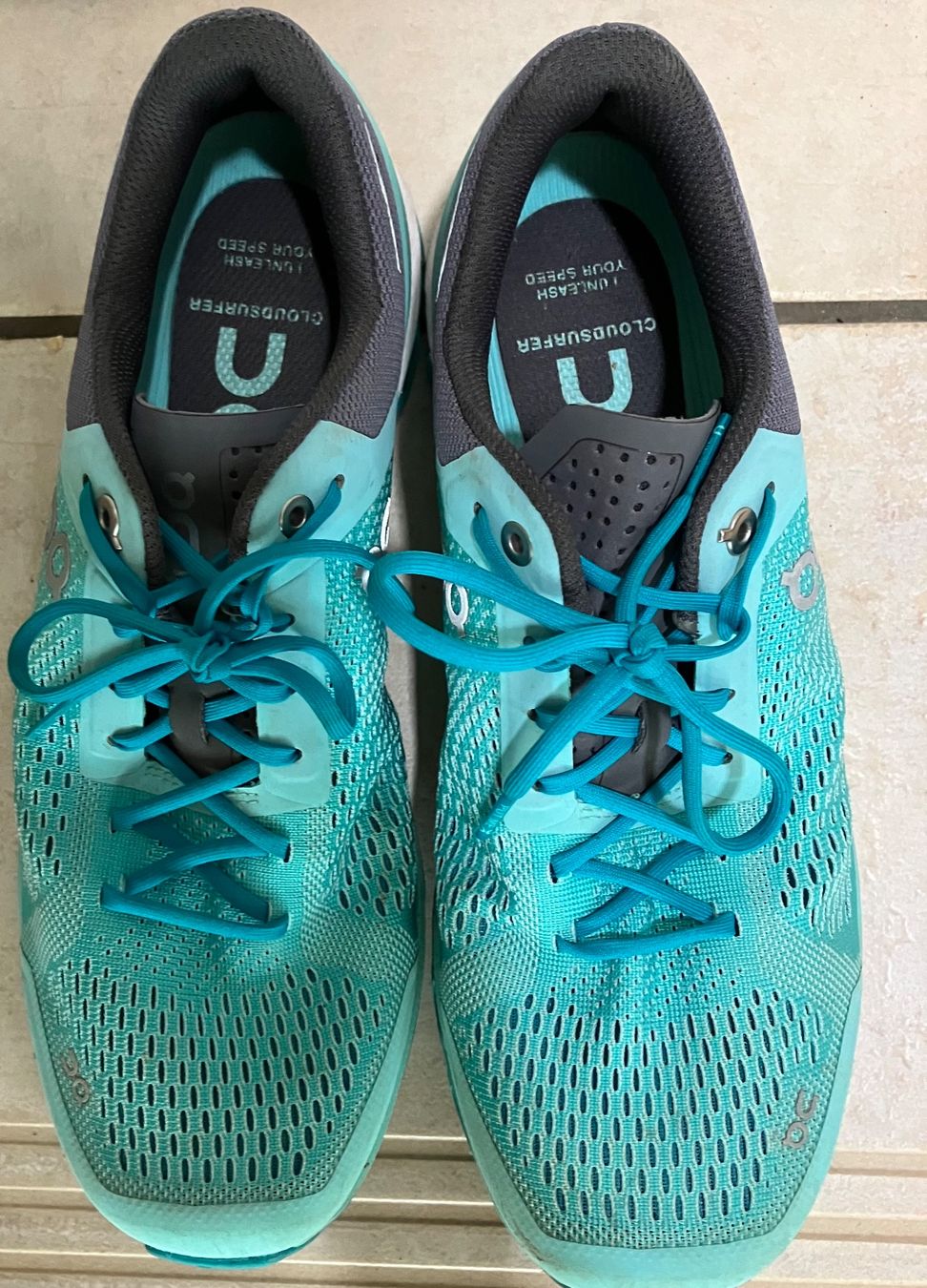 On Scarpe da donna: ON Cloudsurfer Gr. 40.5 Türkis Damen – Usato da Magden venduto da Anthurium11 1