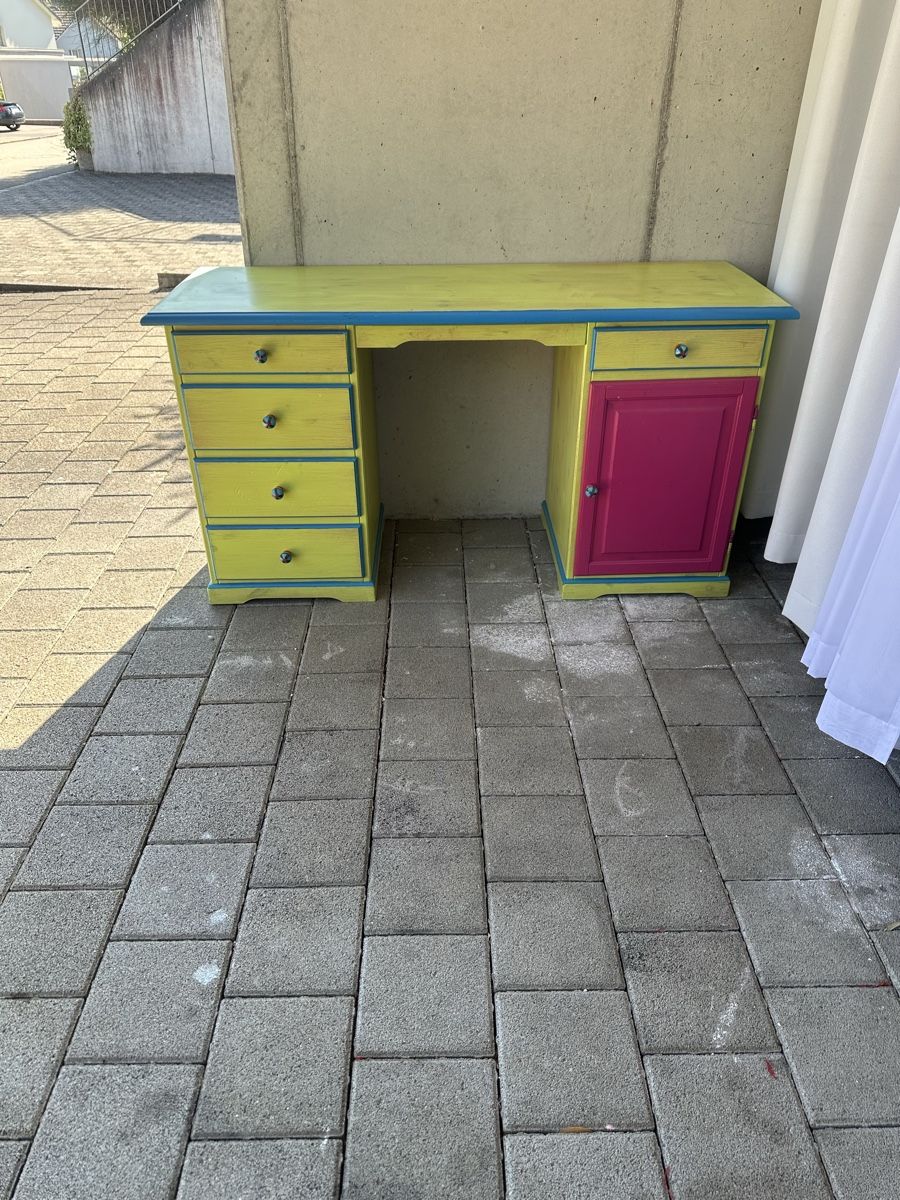 Tavoli da trucco: Tisch Schmink/Bastel/Arbeits – Usato da Ormalingen venduto da Cosma13 1