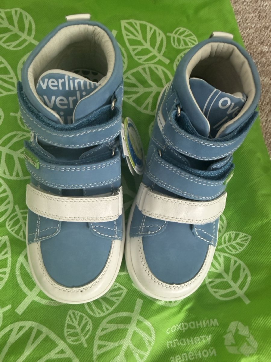 Scarpe per ragazzi: Kapika Type: High-top sneakers/boots with Velcro straps. – Nuovo e nell'imballaggio originale da Wohlen AG venduto da rol_8r5l 2