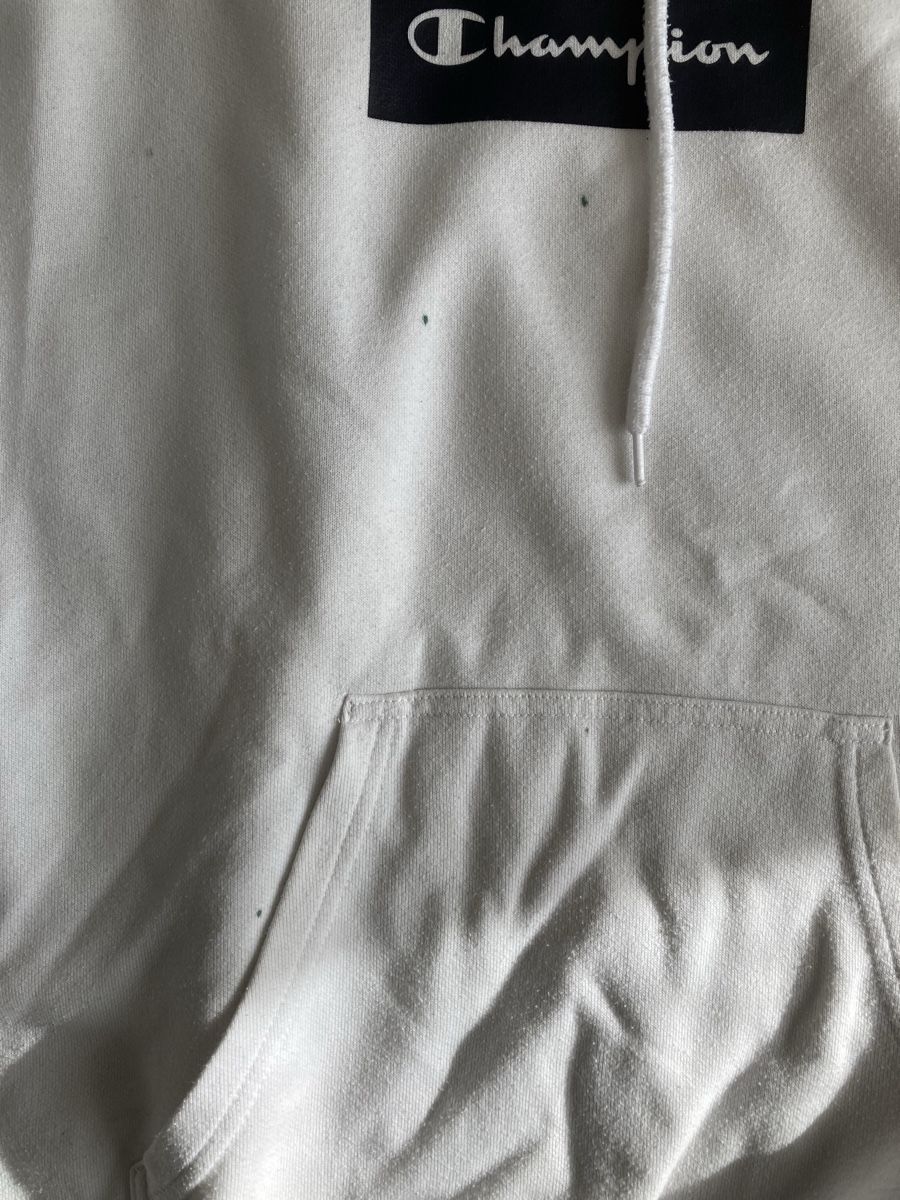 Champion Pullover & Sweatshirts: Champion - Sweat blanc taille M / 14ans – Gebraucht aus Zürich von sushitwiceaweek 3