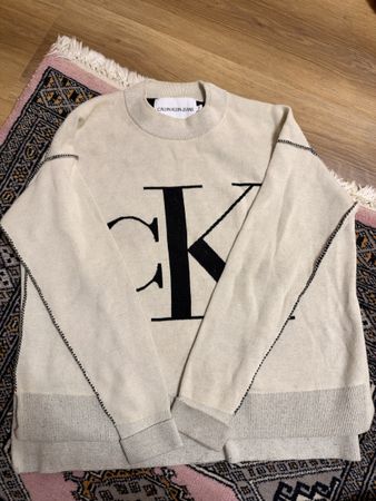 Calvin Klein Pullover