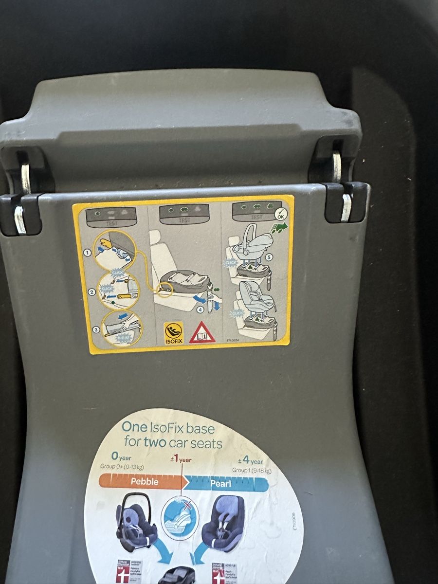 Maxi-Cosi Sièges auto: Isofix one care for two car seats – D'occasion à Erlenbach ZH par sim_x92q 2