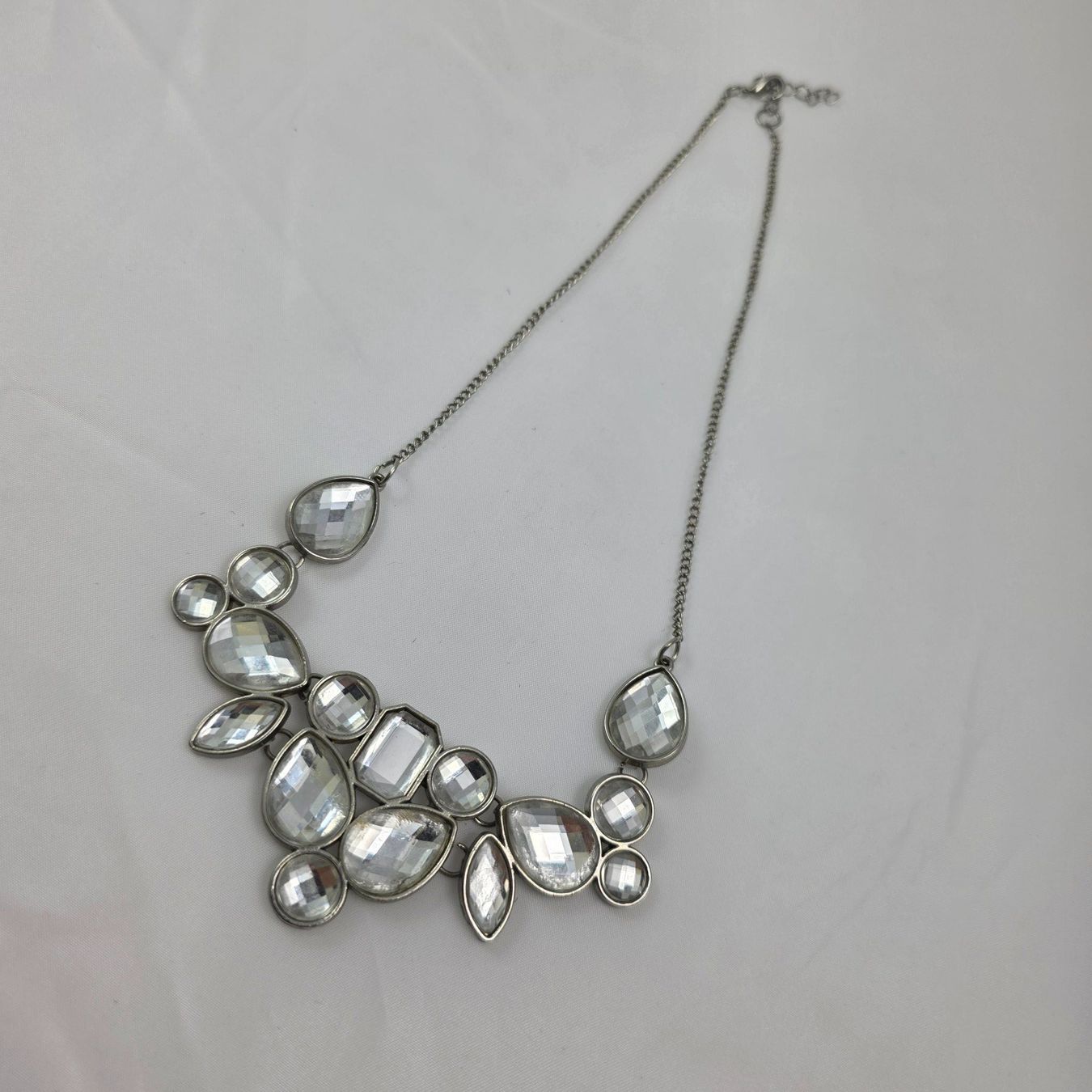 Catenine: Wunderschöne Statement Kette mit Steinen 536 – Usato da Wald ZH venduto da Martin79