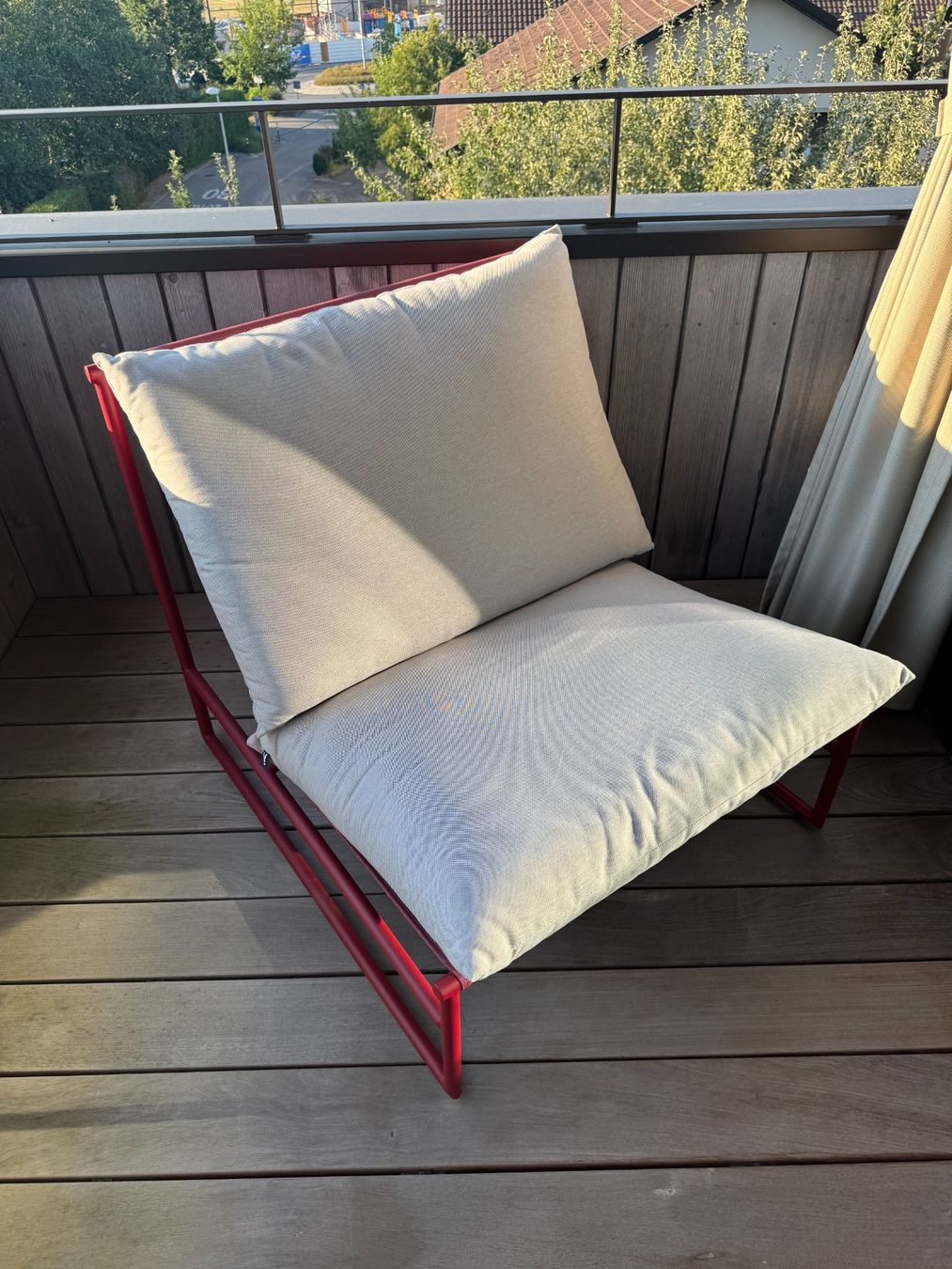 Fermob Sessel: PFISTER - BYYU N-Joy - RED AND GREY – Gebraucht aus Givisiez von JUJU_1998