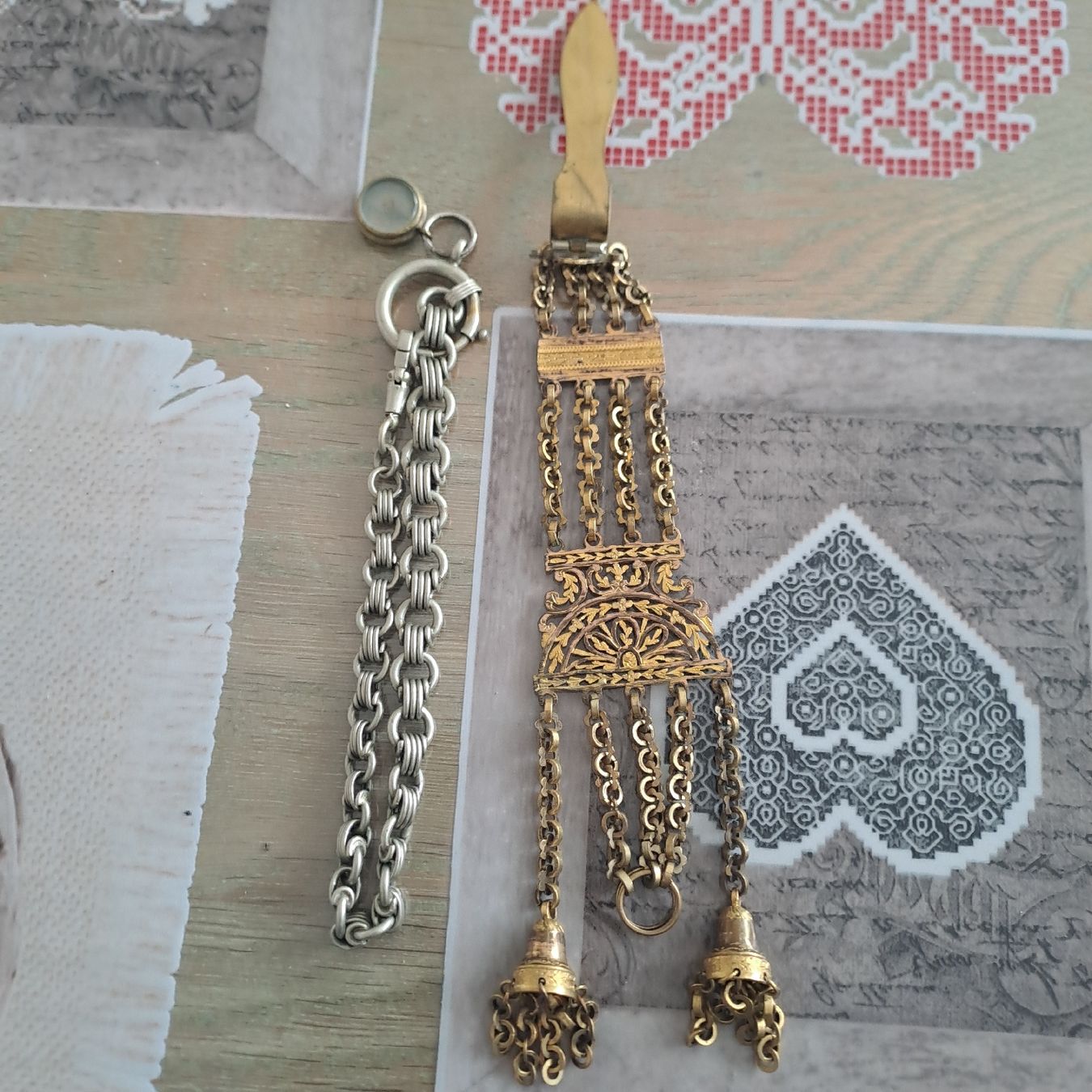 Altri accessori per orologi: Taschenuhren Ketten – Usato da Neuhausen am Rheinfall venduto da Waly...