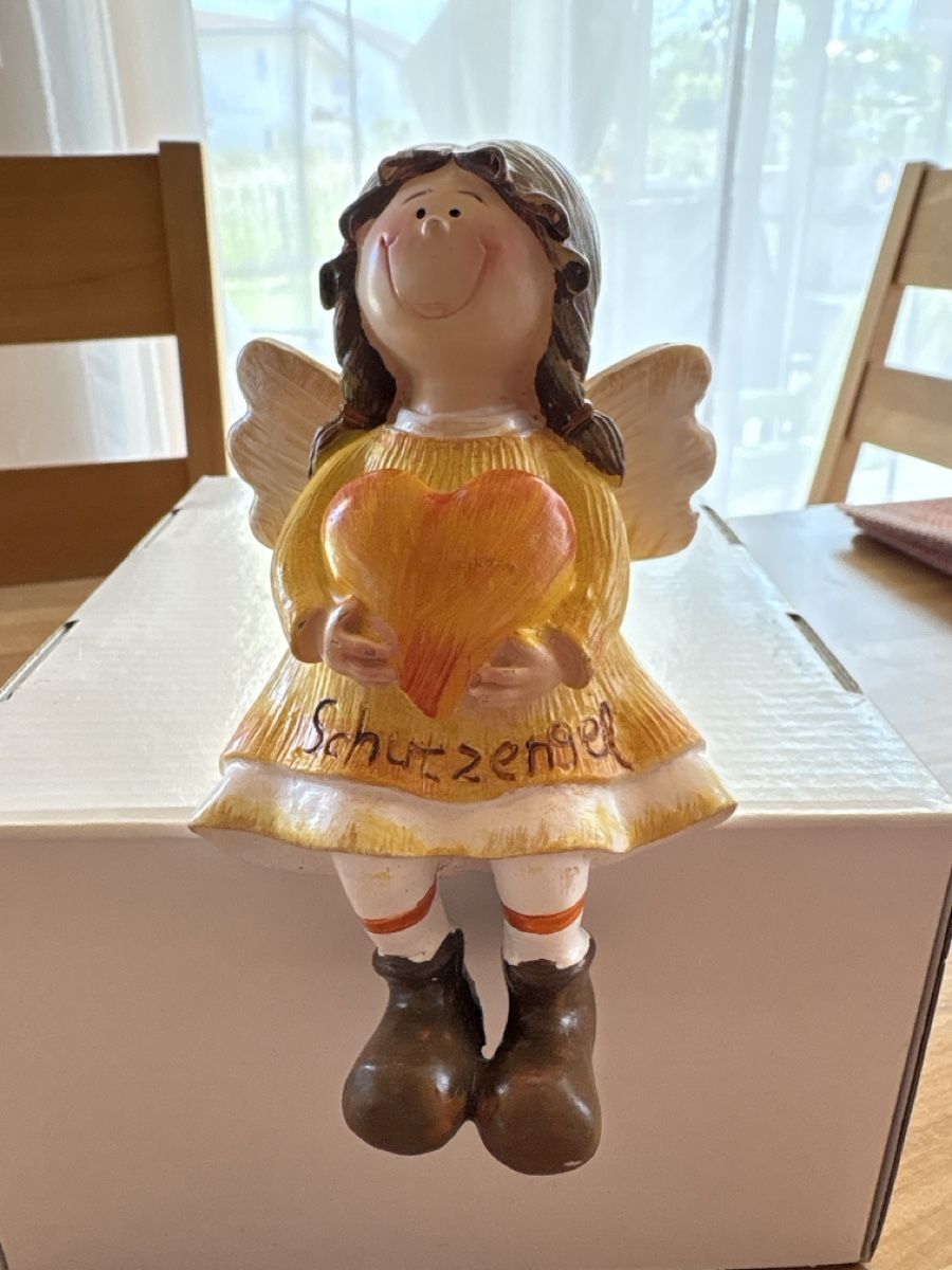 Tutte le decorazioni: Schutzengel Figur mit Herz – Usato da Rümlang venduto da baselsale1