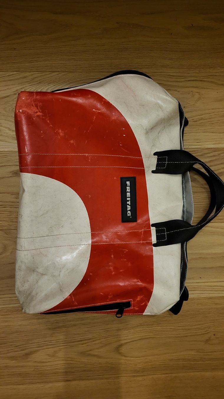 Freitag Taschen: Freitag Laptoptache F77 BEN – Gebraucht aus Sierre von val_vs7v 1