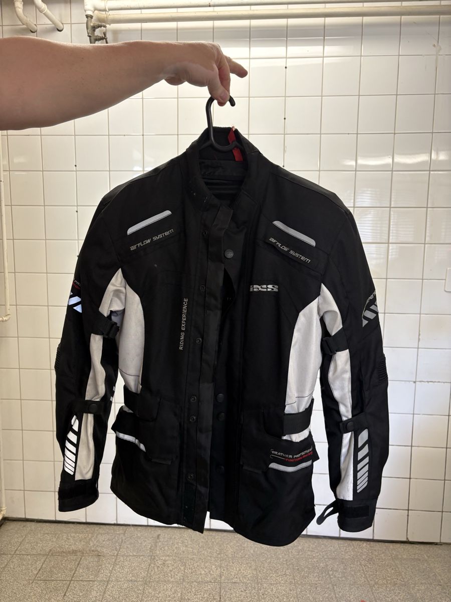 IXS Lotti di vestiti: Motorradbekleidung IXS & Difi – Nuovo (secondo la descrizione) da Staufen venduto da acor_me