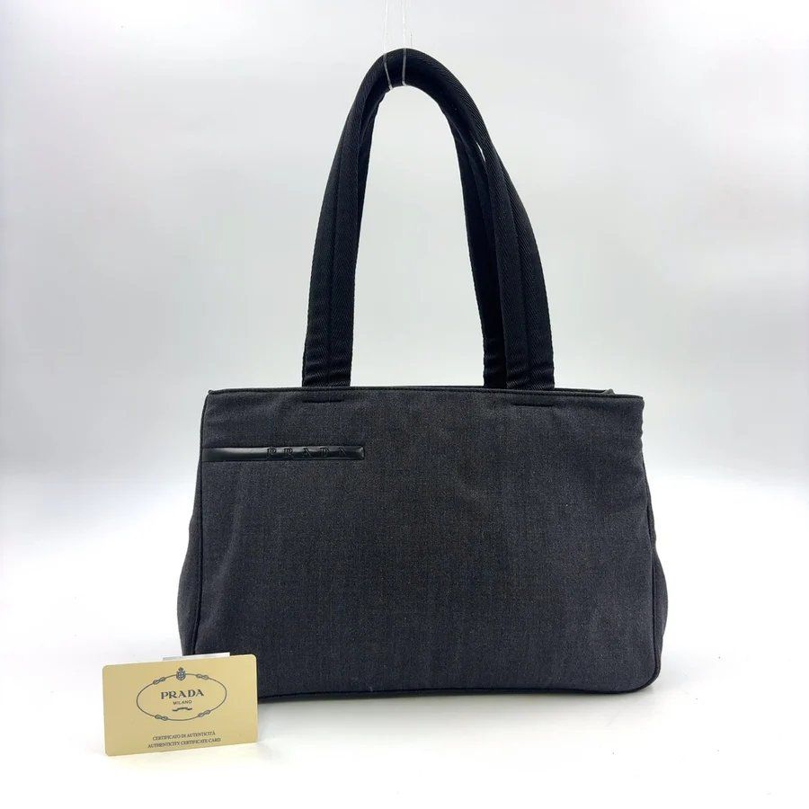 Prada Borse da donna: Prada Sport Handbag – Usato da Chamoson venduto da Sapoloshop