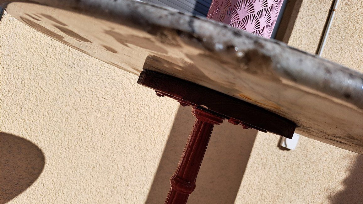 Tavoli: Table de jardin, ancienne – Difettoso da Neuchâtel venduto da Forestmanz 4