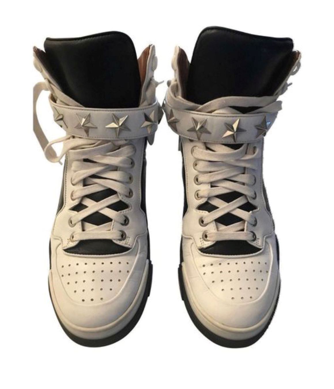 Givenchy Scarpe da donna: Givenchy Sneakers Tyson 37 très bon età – Usato da Torre venduto da Mon.ShuShu