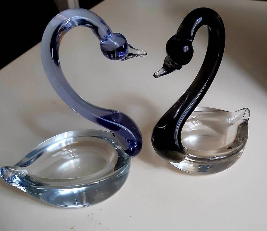 Bicchieri: 2 cygnes verre de Murano – Usato da Lausanne venduto da app_9rmq