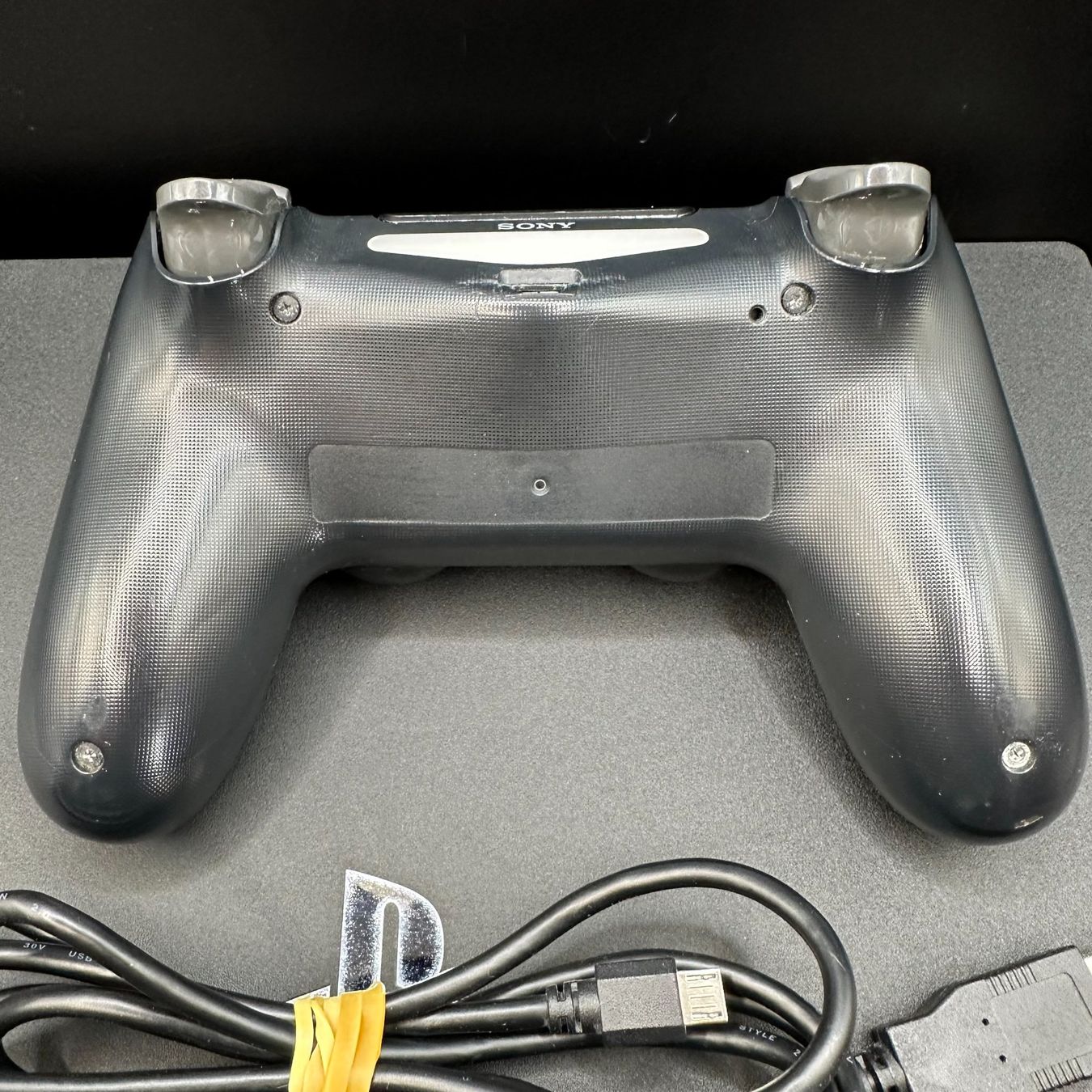 Sony Consoles: Playstation 4 Pro Software: 12.25 – D'occasion à Düdingen par Nerdworld 2