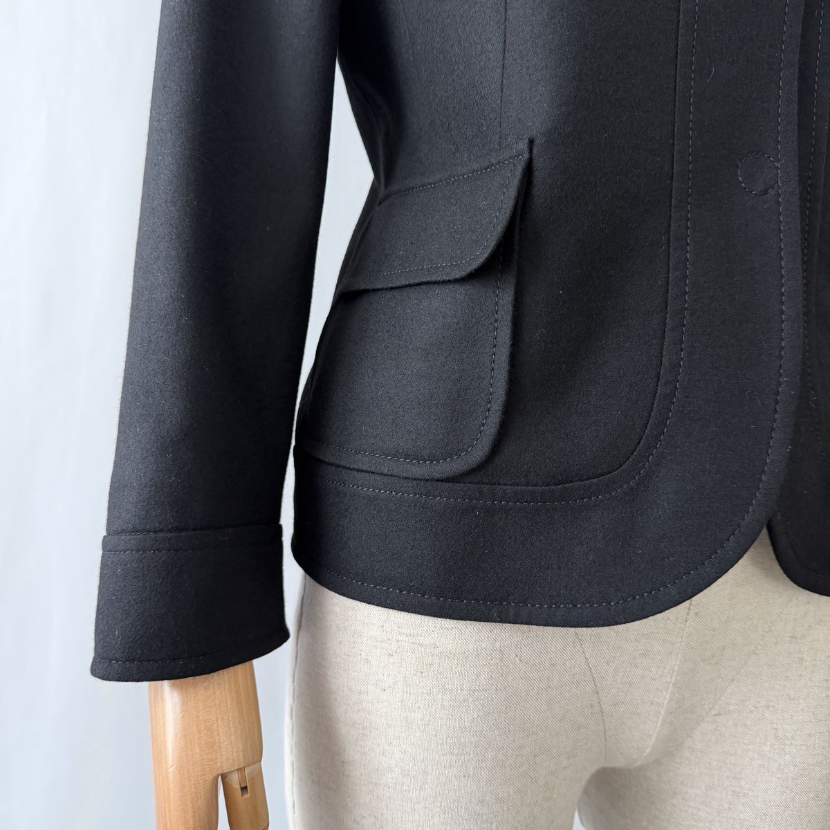 Akris Jacken: AKRIS Wool Jacket – Neu (gemäss Beschreibung) aus Emmen von Colette-Juliette 1