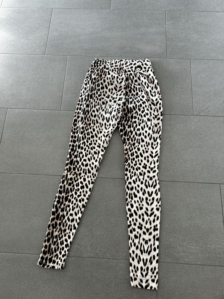 Leggings: Leo Leggings oh April S – Gebraucht aus Zürich von cos_b629 4