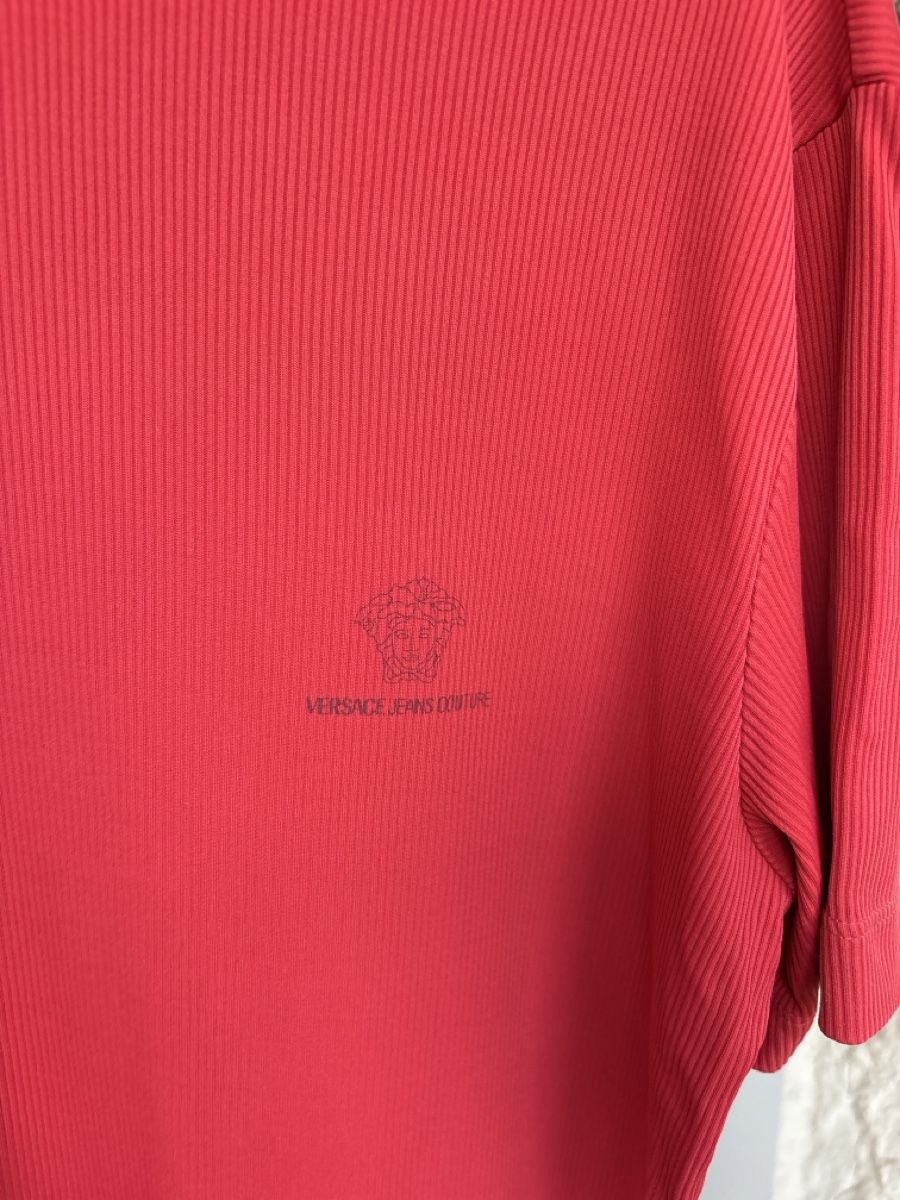 Versace T-shirt: Versace Jeans Couture T-Shirt – Usato da Bern venduto da LoveVintageY2K 2