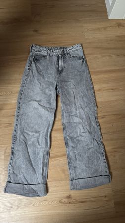 Graue Jeans, wide fit, 38