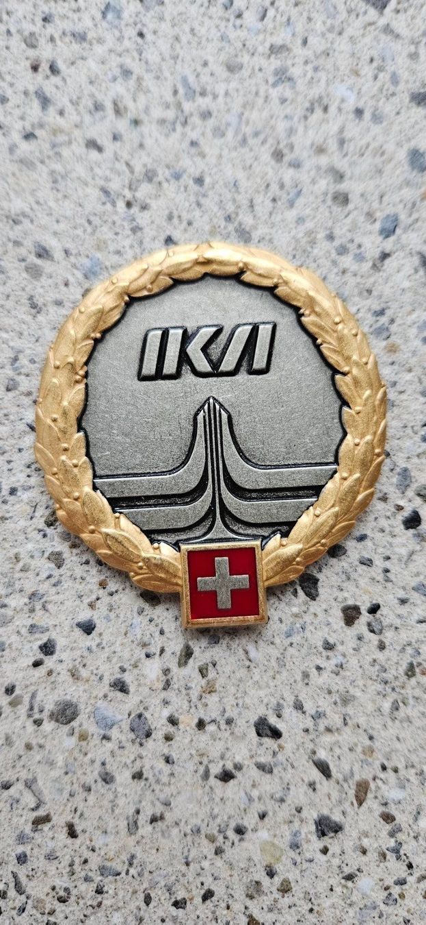 Schweizer Armee Placchette & Badge: *** Beretemblem Gold Offizier Schweizer Armee *** – Usato da Riedholz venduto da fr_sIruP