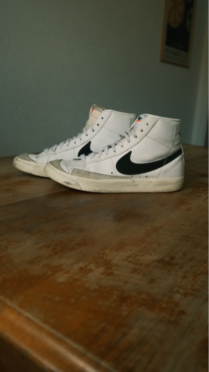 Scarpe da uomo: Nike Blazer Mid 77 – Nuovo (secondo la descrizione) da Bern venduto da joannnne