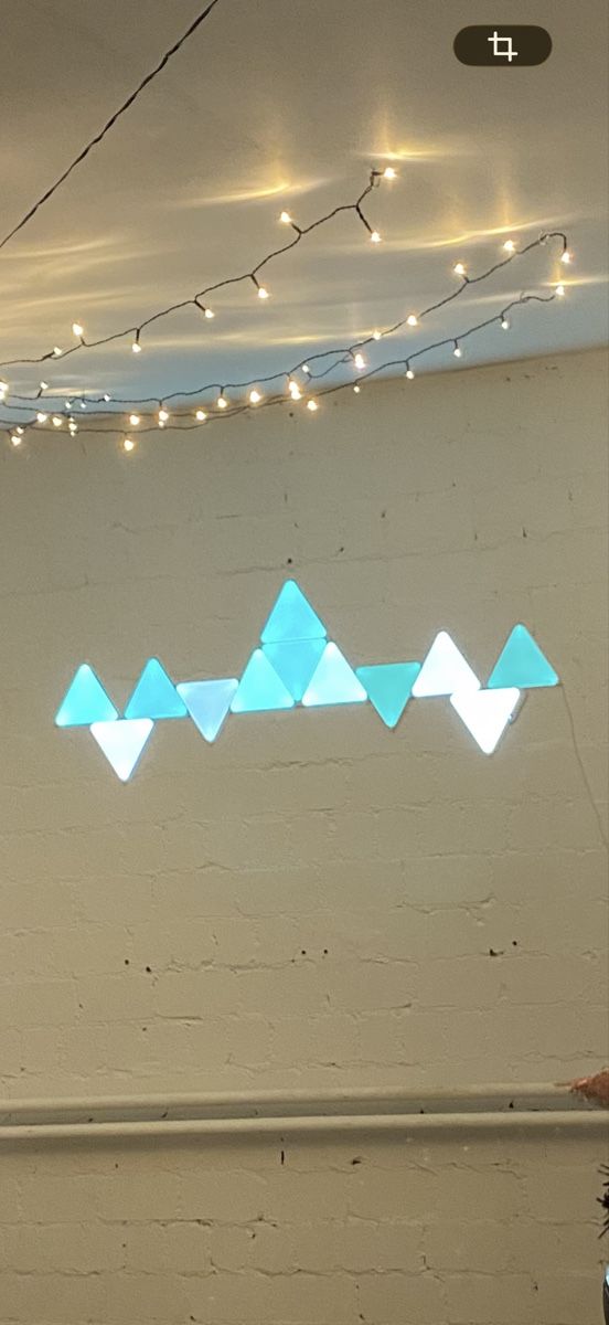 Nanoleaf Lampade: Nanoleaf Shapes Triangles – Usato da Sempach Station venduto da Hurni99 1