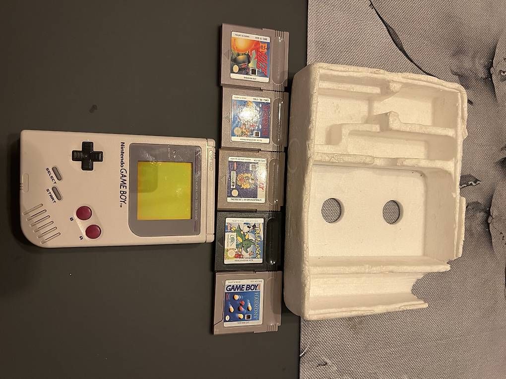 Nintendo Console: Nintendo Gameboy DMG Set – Usato da Adlikon b. Regensdorf venduto da Retro-Reto