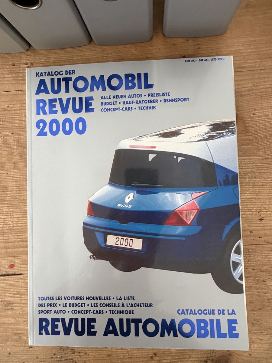 Libri: Automobil Revue Katalog 2000 – Usato da Gränichen venduto da Xbertone