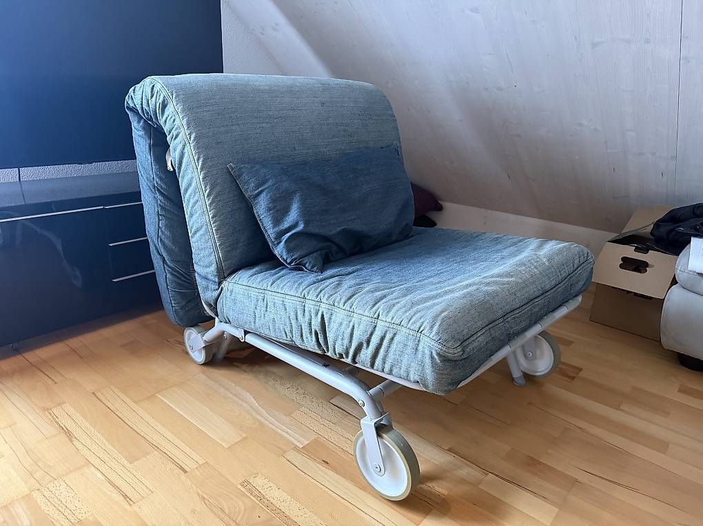 Sofas: Bettsofa – D'occasion à Dättlikon par Aidan_Fa