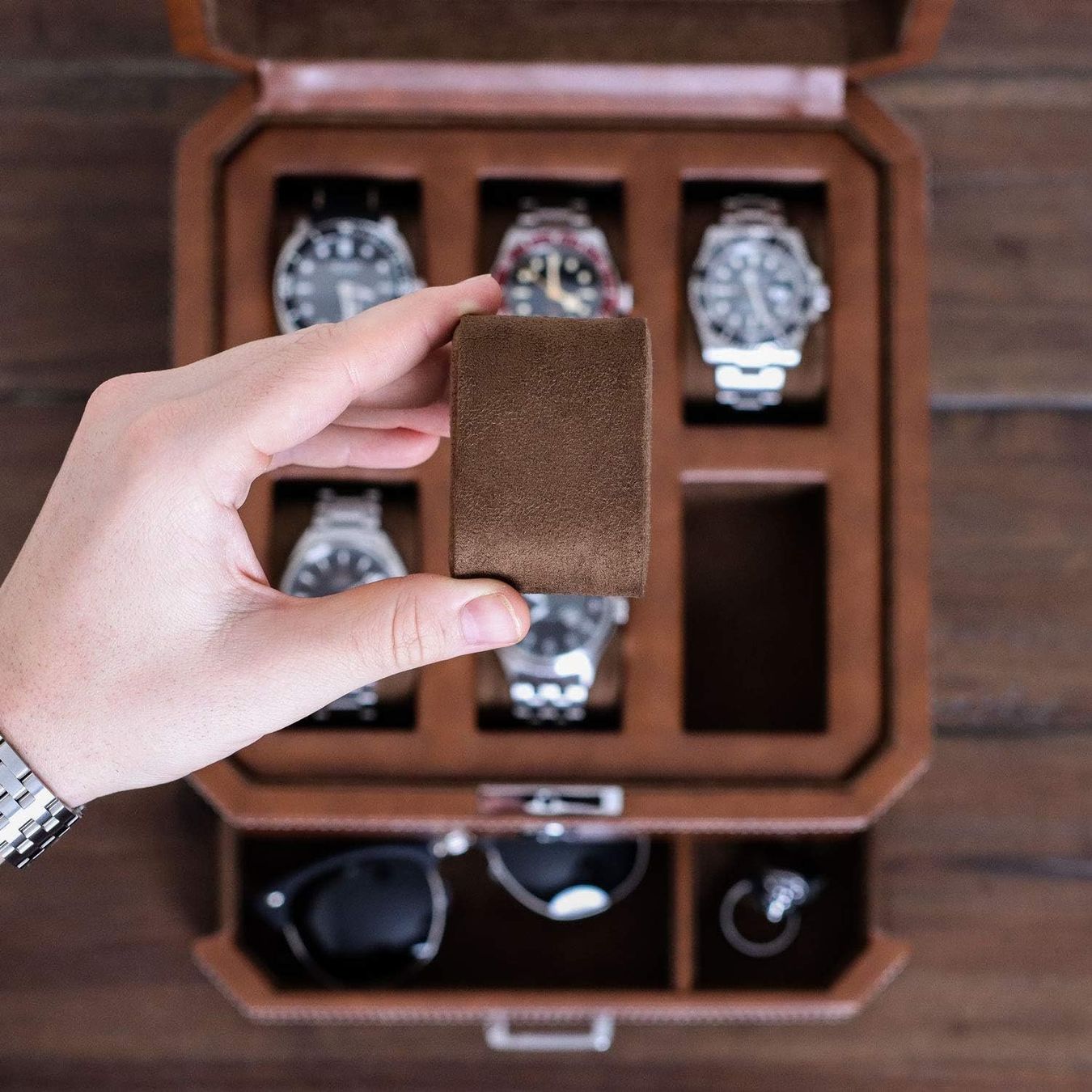Vetrine: 6 Fächer Uhrenbox aus Leder mit Stauraum – Nuovo e nell'imballaggio originale da Nuglar venduto da SaleRitter 6
