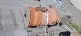 Stahlfass mit Betonfüllung mit 3 Punkthalter 600kg