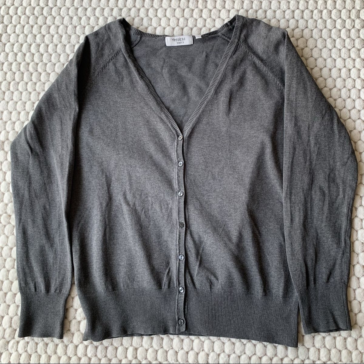 Tops: Cardigan Yessica Basics  – Gebraucht aus Zürich von med_qdd6