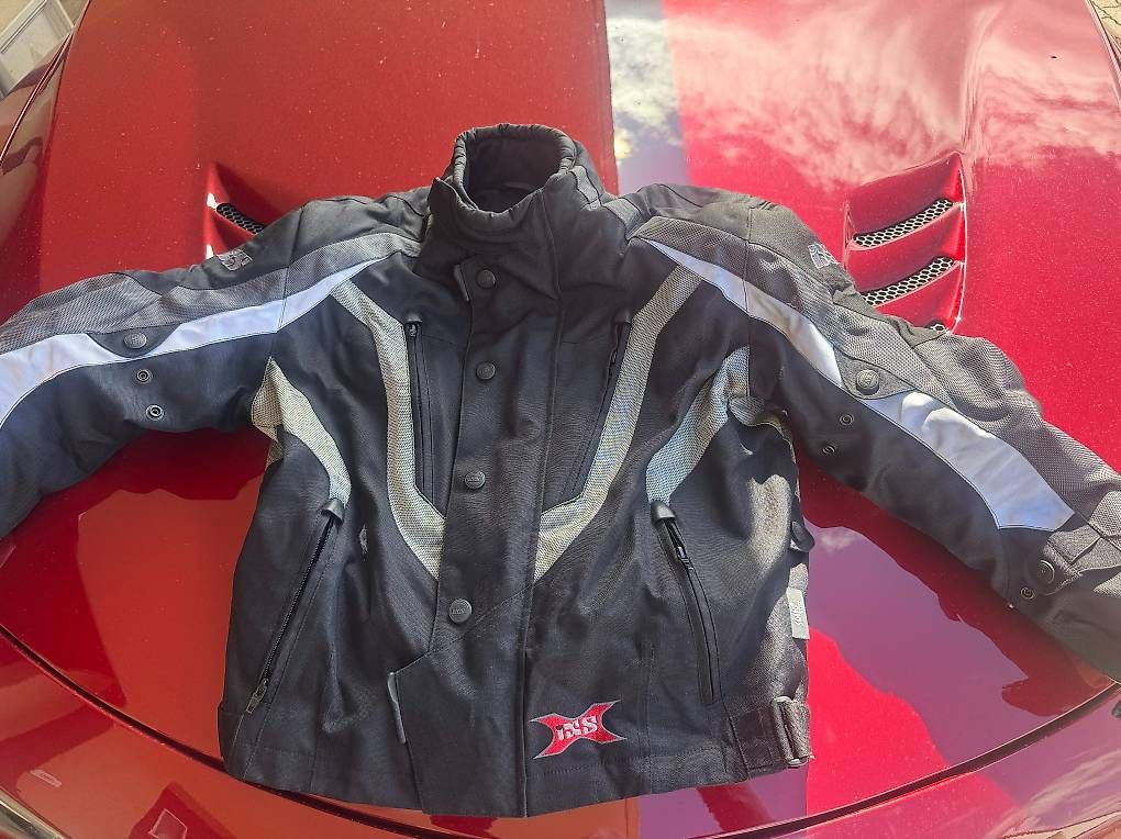 IXS Kleiderpakete: Combinaison IXS moto goretex – Gebraucht aus Pully von Snj
