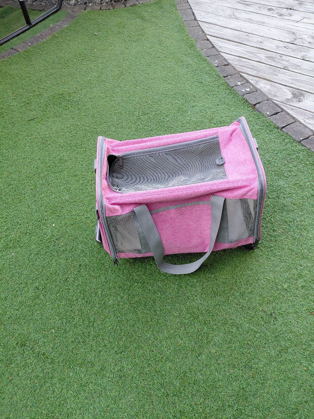 Niches, paniers: Katzen / Hundetransportbox – Neuf (Voir description) à Grosswangen par tschick