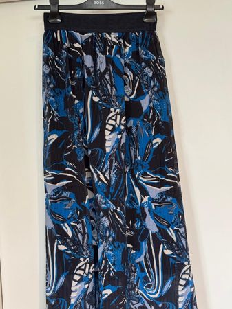 Plissee-Rock von Hugo Boss in XS