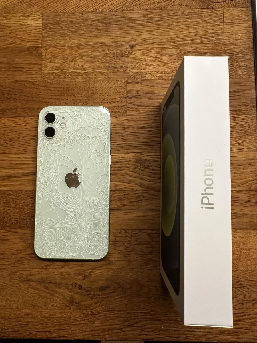 Apple Handys / Smartphones: iPhone 12 – Gebraucht aus Verbier von ap2_5pp2 1