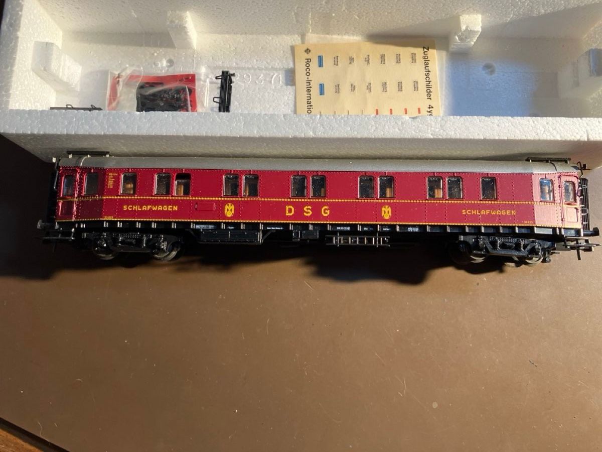 Roco Modellini di ferrovie: Roco 44452 Schlafwagen DSG – Usato da Spreitenbach venduto da Strolch 1