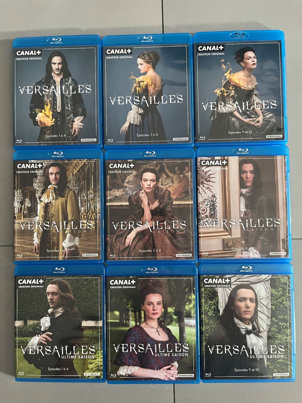 Tutti i DVDs: Versailles Série Complète Blu-ray 1-3 FR/EN – Nuovo (secondo la descrizione) da Sierre venduto da black.box