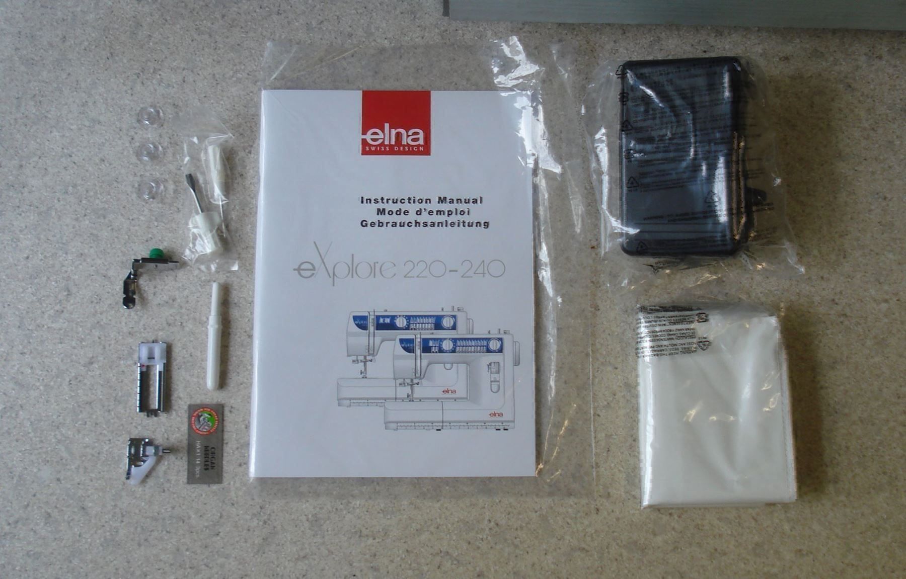 Elna Macchine da cucire: Nähmaschine Elna explore 220, neu, mit Gratis-Versand. – Nuovo e nell'imballaggio originale da Olten venduto da Pat31 3