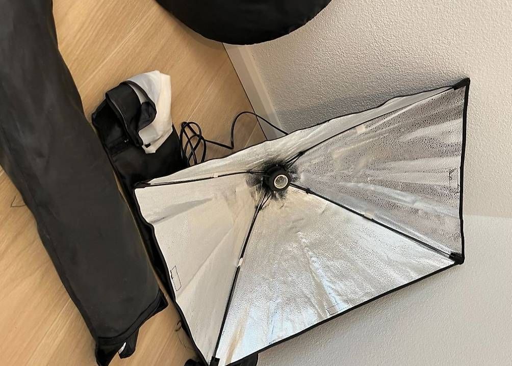 Lampade: Lot Videografie Starter Kit (Stative, Softboxen, Reflektor) – Usato da Frauenfeld venduto da Yuriy 3